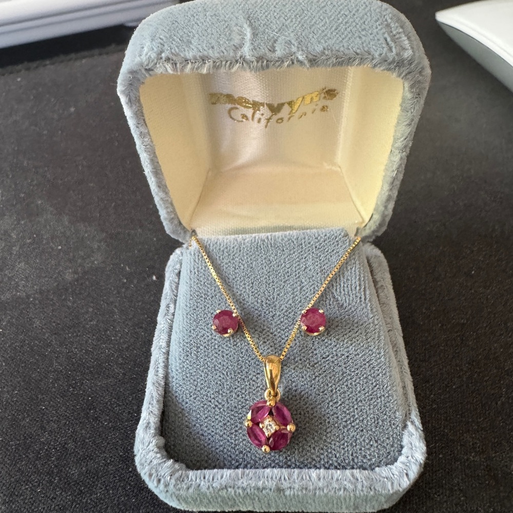 💎Elegant Diamond, Garnet and Gold Jewelry Set - Picture 5 of 5